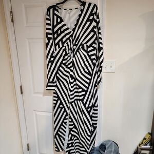 Cato Black and White Geometric Long Sleeve Dress